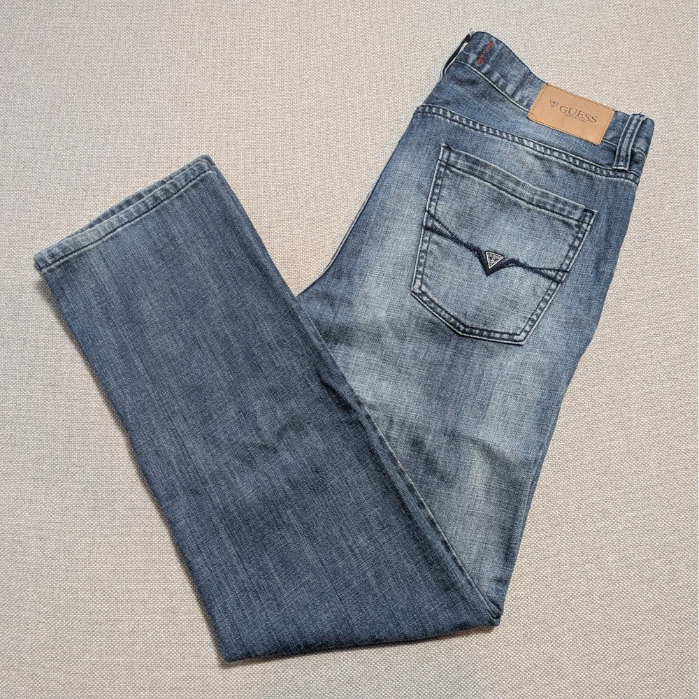GUESS Men's Jeans 34x30 Del Mar Fit Blue Medium Wash Slim Straight Denim